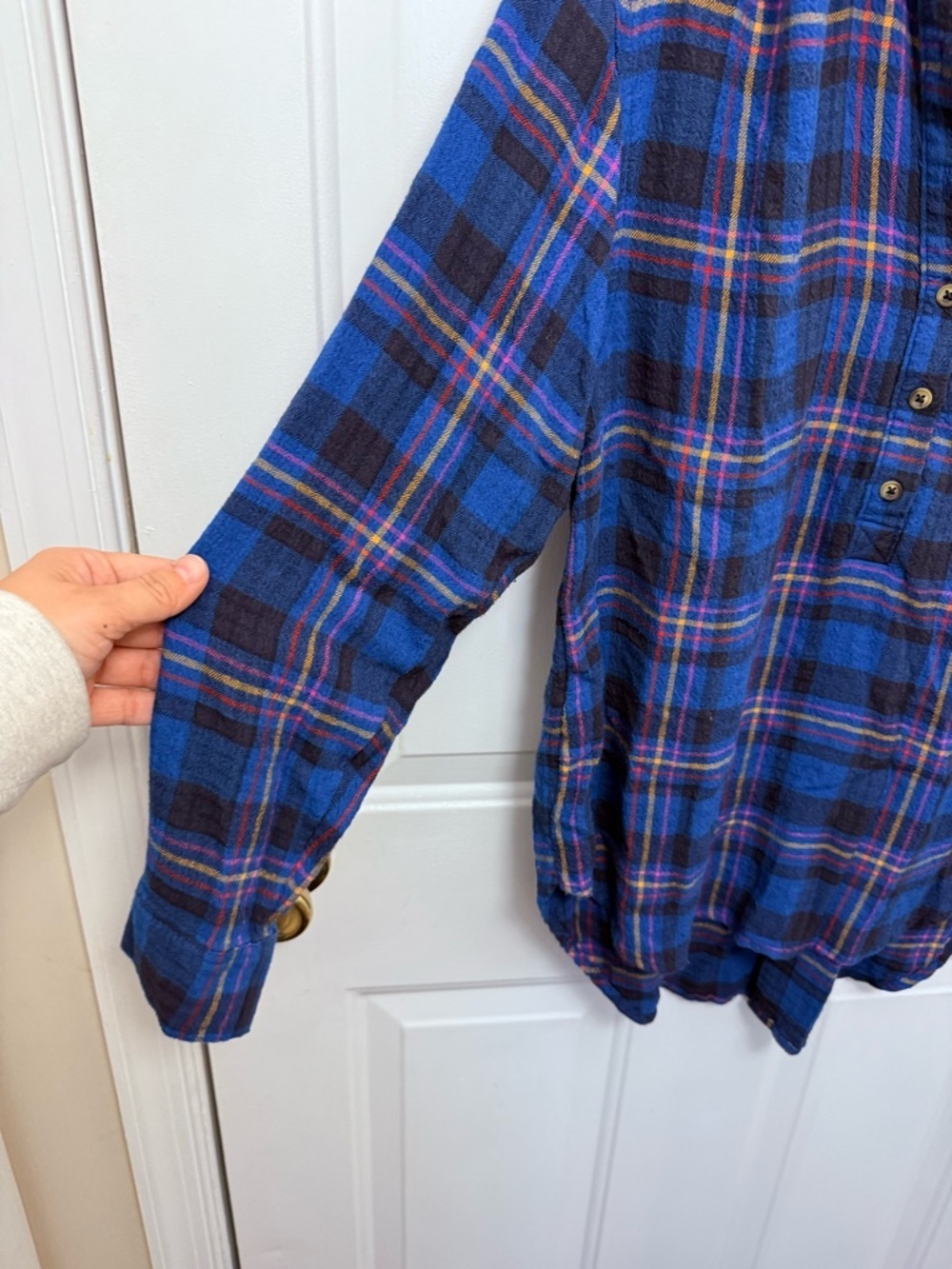 Anthropologie Blue Plaid Long Sleeve Flannel Shirt Size Medium Casual - Picture 4 of 9